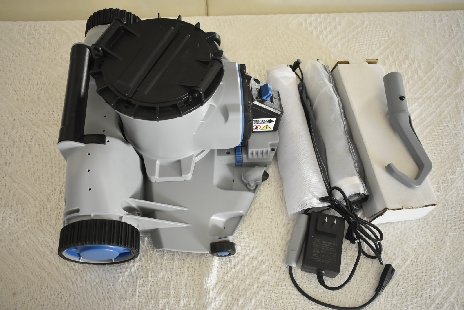 KOKIDO Automatic Leaf Robotic Pool Vacuum Cleaner Leafbot XTROJET620