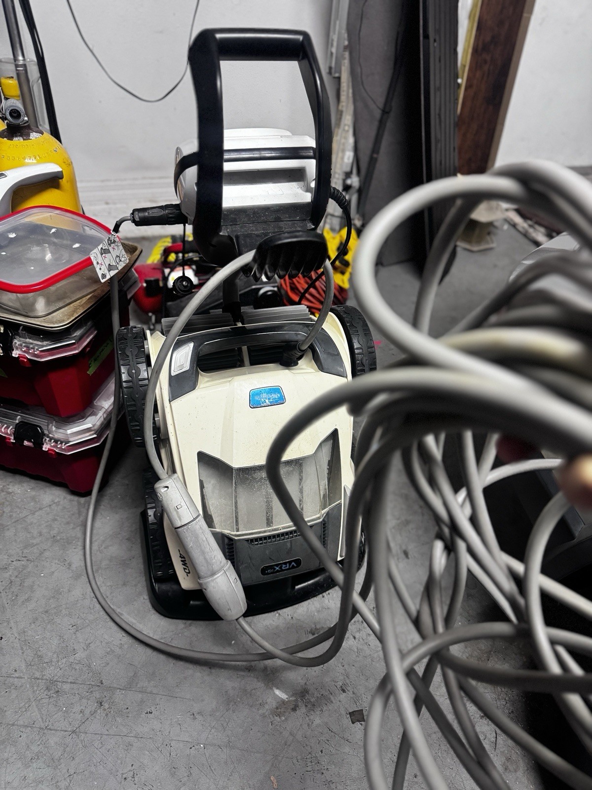 Polaris VRX iQ+ Robotic Pool Cleaner with iAquaLink Control *SEE DESCRIPTION*