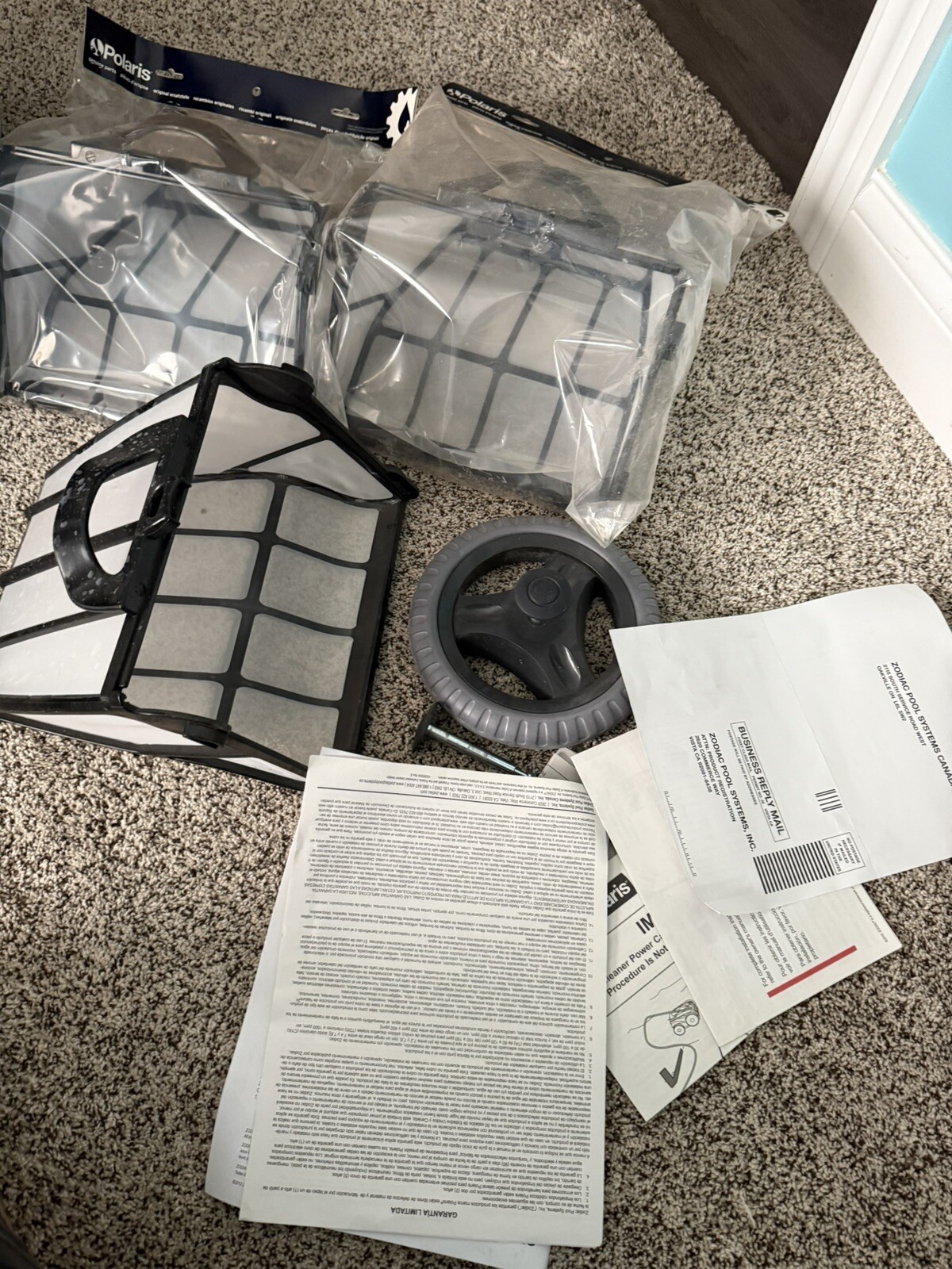 The Polaris 9550 Sport Robotic Pool Cleaner With Filters Complete One Owner
