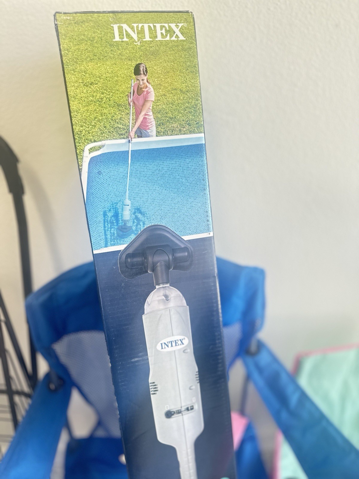Intex Rechargeable Handheld Above Ground Pool Vacuum Cleaner W/2 Brush Heads New