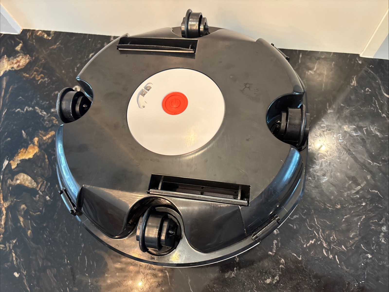 Winny 200 SE Cordless Robotic Pool Cleaner HJ1102 – Read