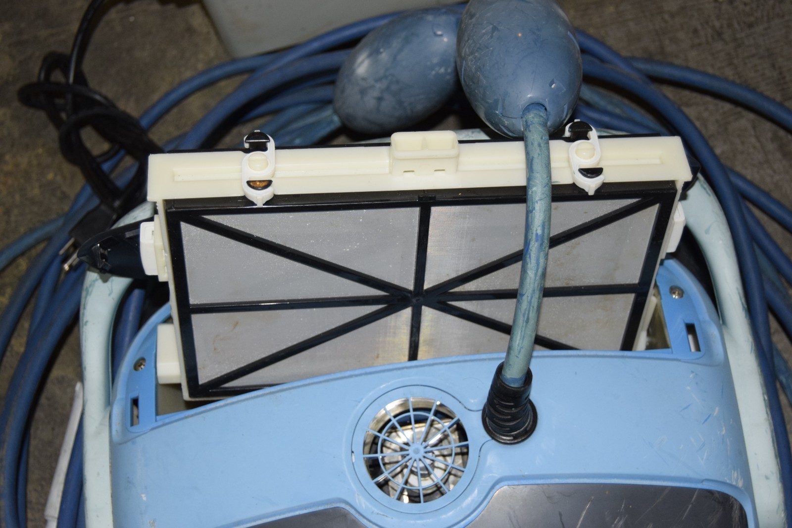 Dolphin Nautilus CC Plus WiFi Pool Cleaner Robot Hose Power Supply **READ**