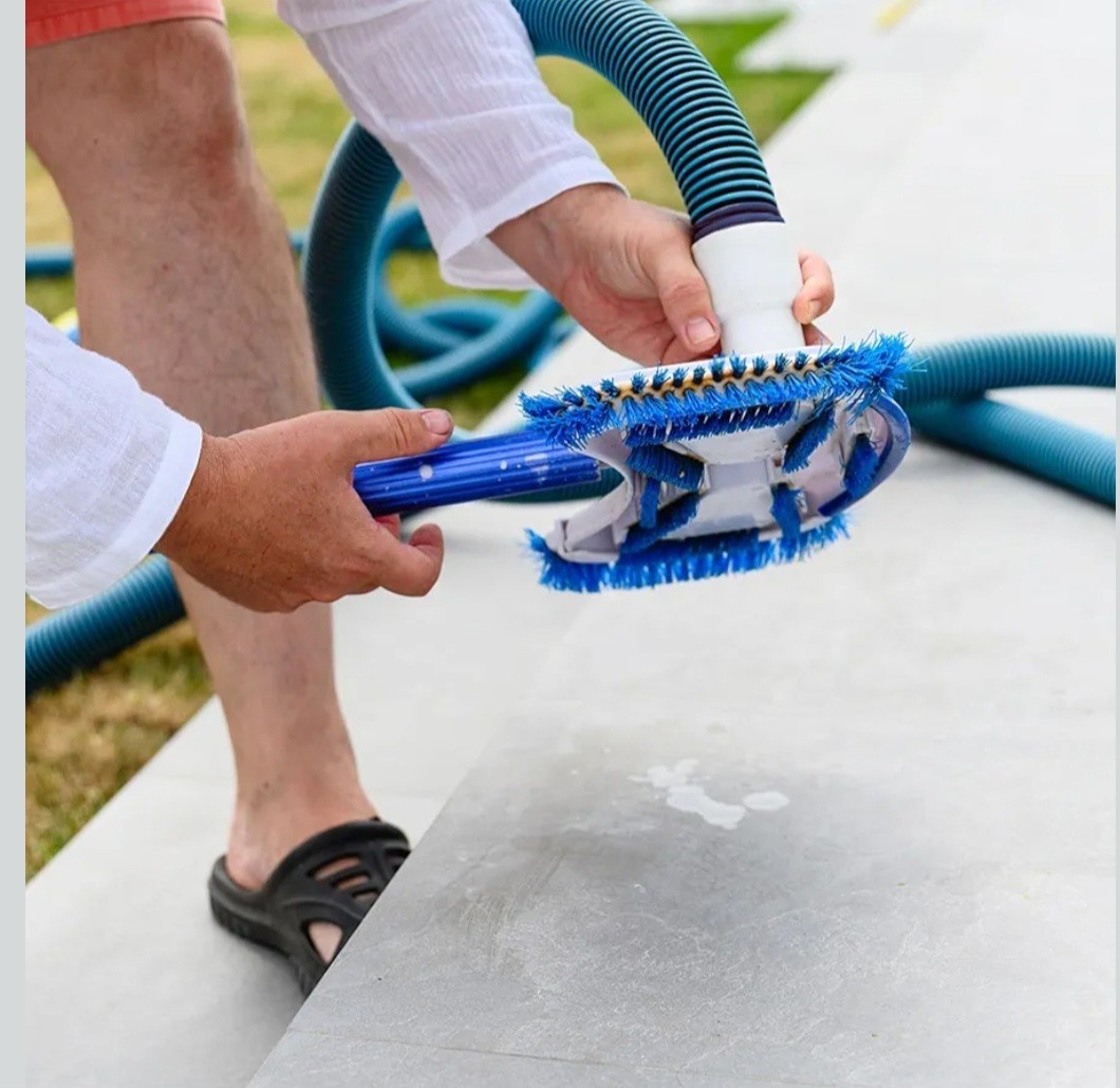 18FT Pool Vacuum Hose With Swivel Cuff 1-1/2&Prime; Diameter Flexible Heavy Duty Pool