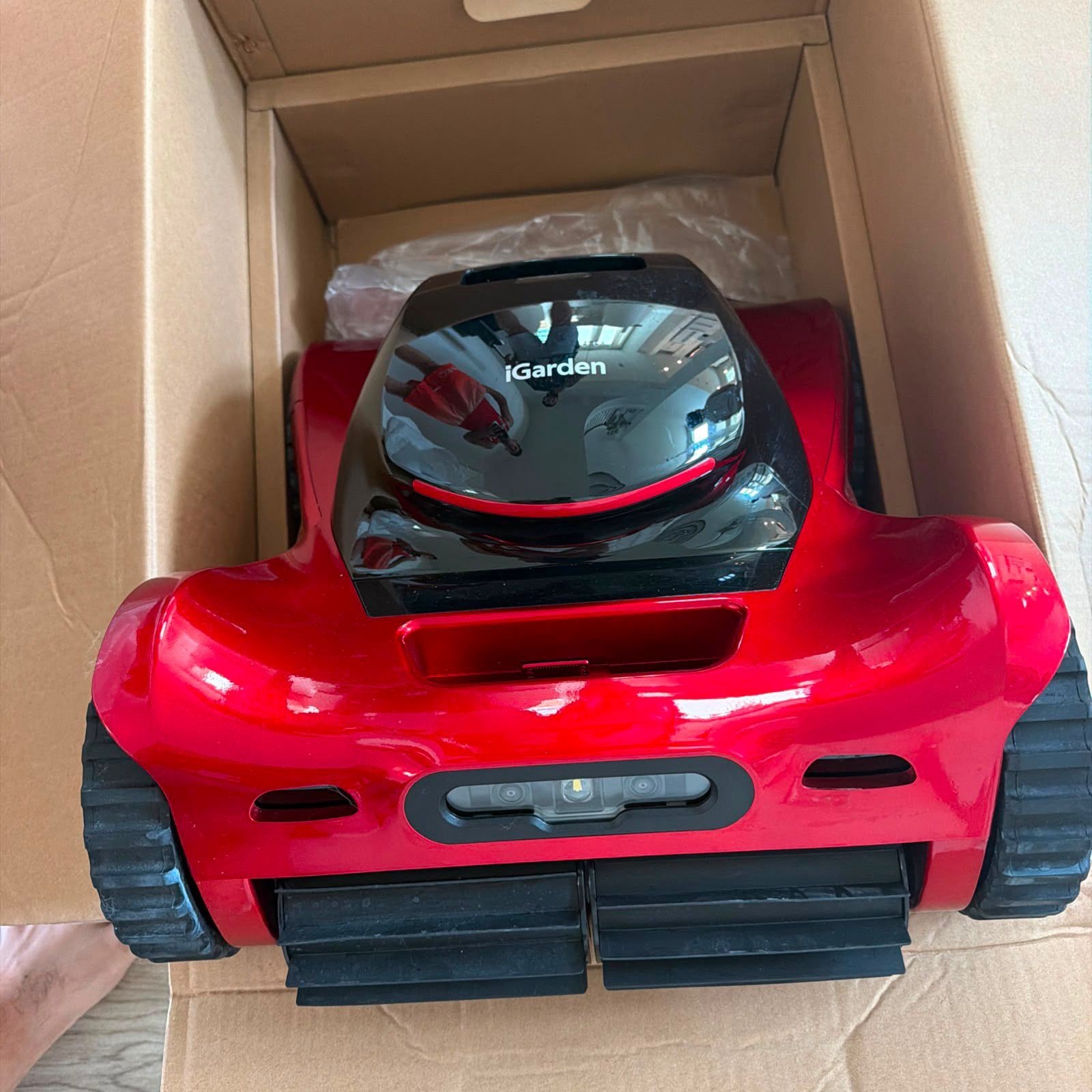 iGarden M1 AI Series Robotic Pool Cleaner AI-Powered Dual Suction Red/Black