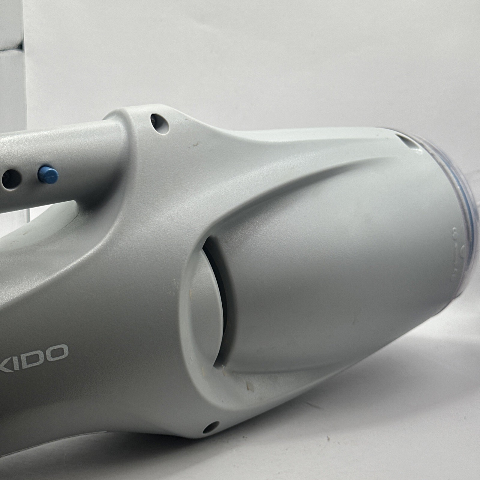 KOKIDO 2025 upgrade Rechargeable Handheld Pool Vacuum Aluminum Pole and 2 Brush