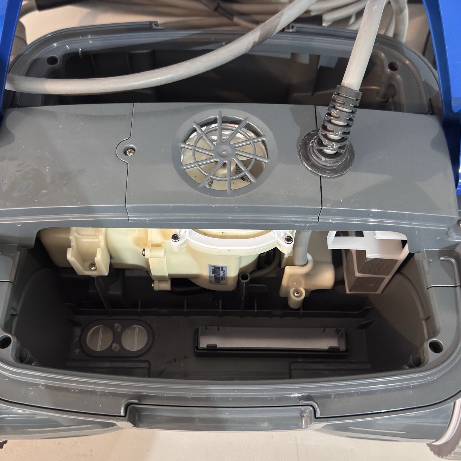 Aquabot Rapids 4WD Robotic Pool Cleaner Tested Works w/ Power Supply & Cable
