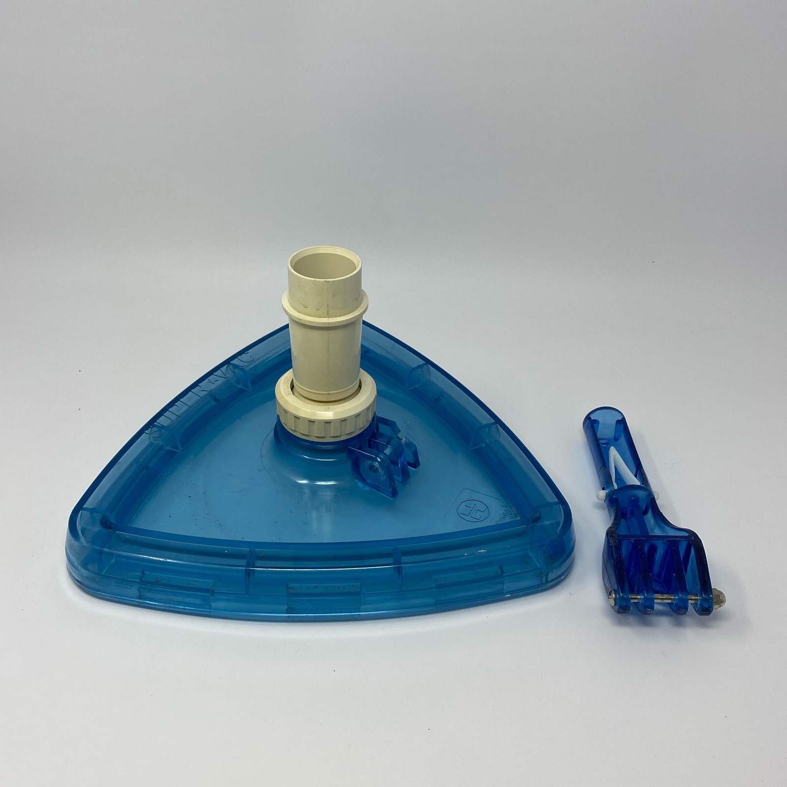 Hayward Super-Vac Deluxe Triangular Pool Vacuum Head, Blue SP1068DL