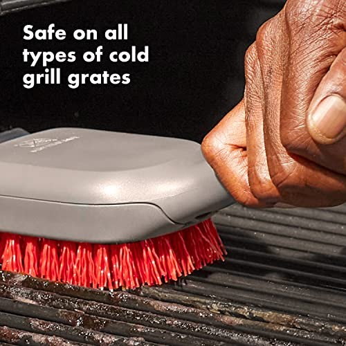 OXO Outdoor Nylon Grill Brush for Cold Cleaning