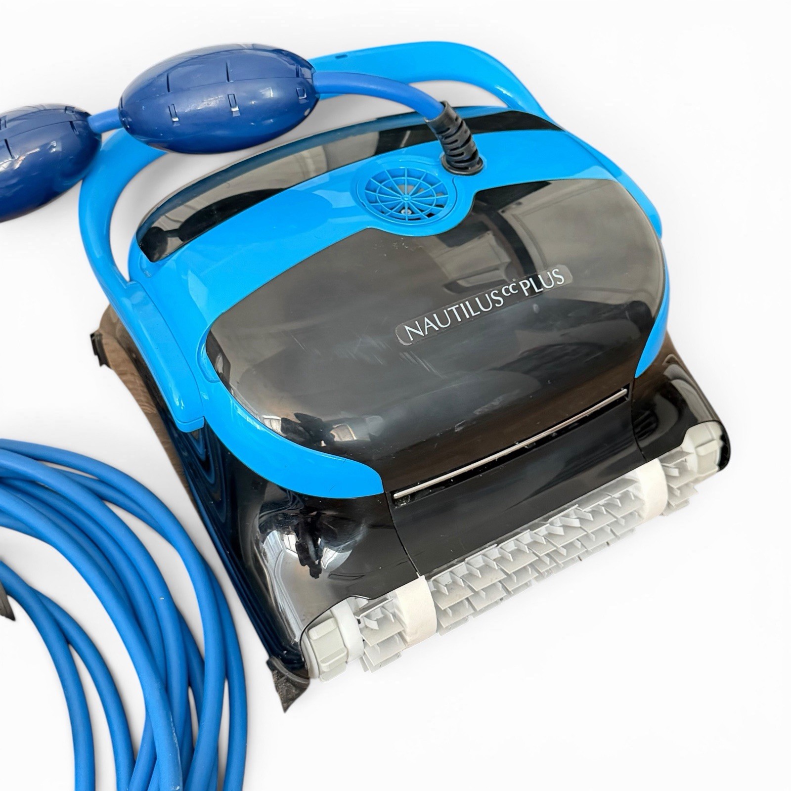 Dolphin Nautilus CC Plus Robotic Pool Cleaner Wifi