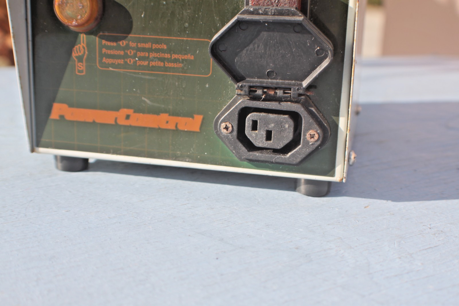 AQUA PRODUCTS- AQUABOT – POWER SUPPLY – 7176DC – ROVER – 48V -2-PIN FEMALE -USED