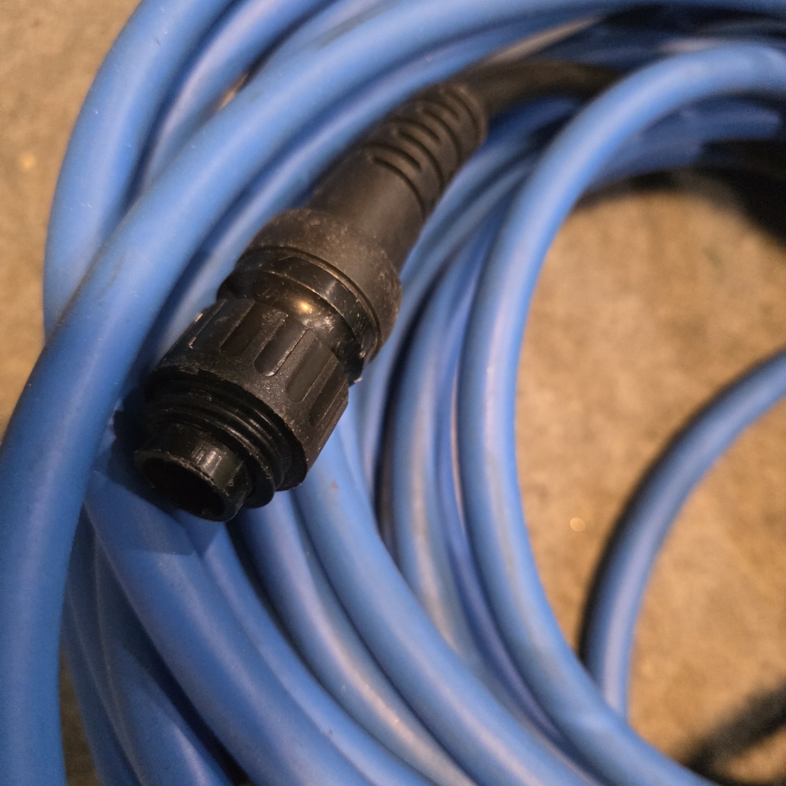 9995861-DIY Cable w/ Swivel 2 Wire, 60ft for Dolphin Robotic Pool Cleaners