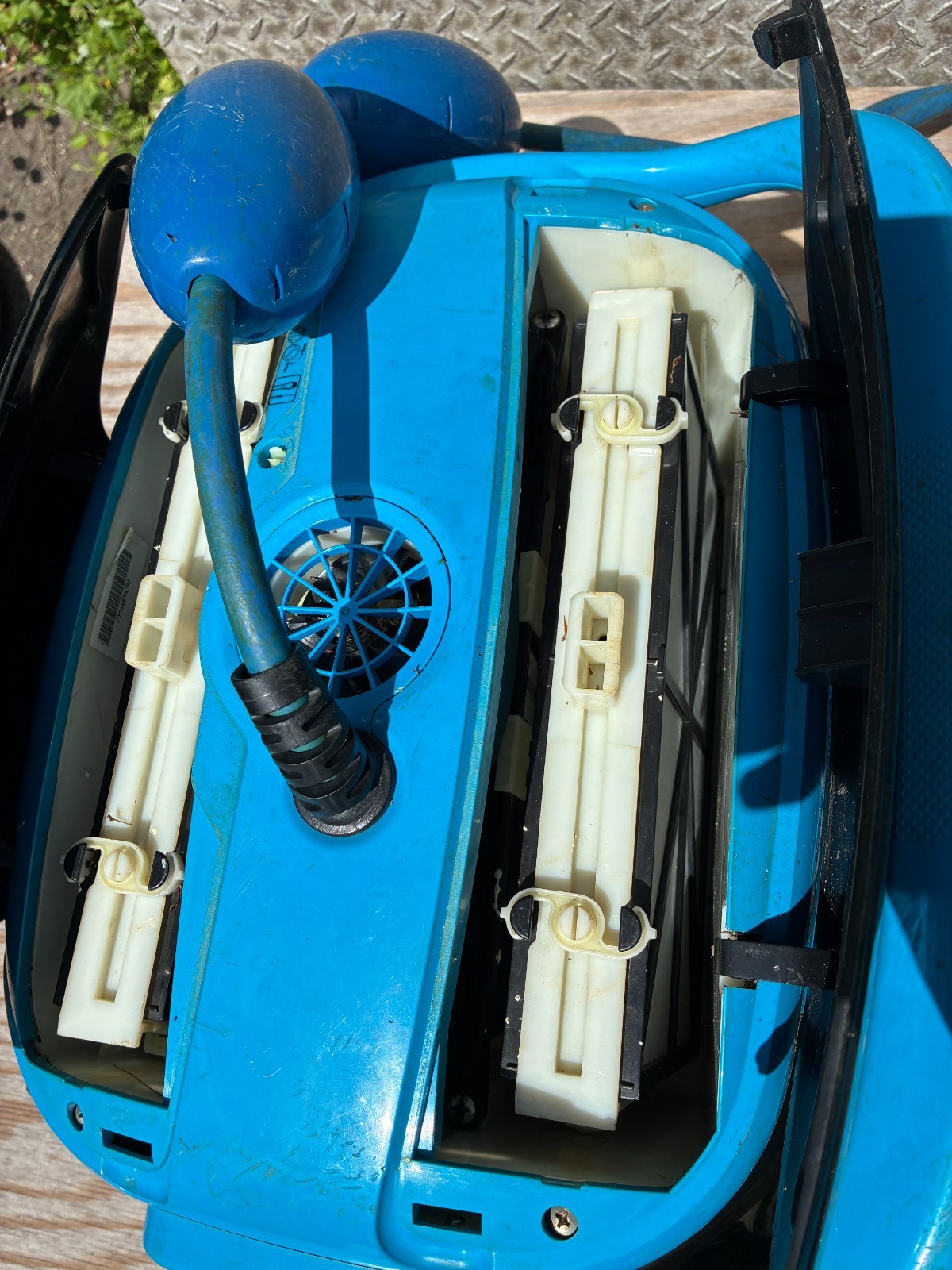 Dolphin Nautilus CC Plus Robotic Pool Vacuum Cleaner Tested- NO POWER SUPPLY