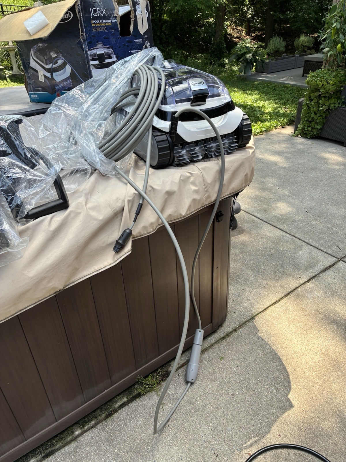Jacuzzi JCRX Robotic Pool Cleaner