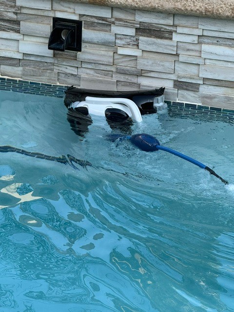 Dolphin Explorer E25 WiFi Robotic Pool Cleaner Wall Climbing