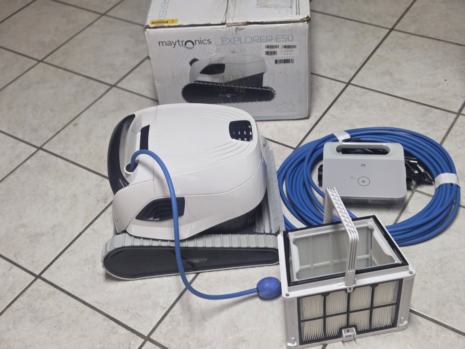 New Low Price Dolphin Explorer E50 Robotic Cleaner Automatic with WiFi.
