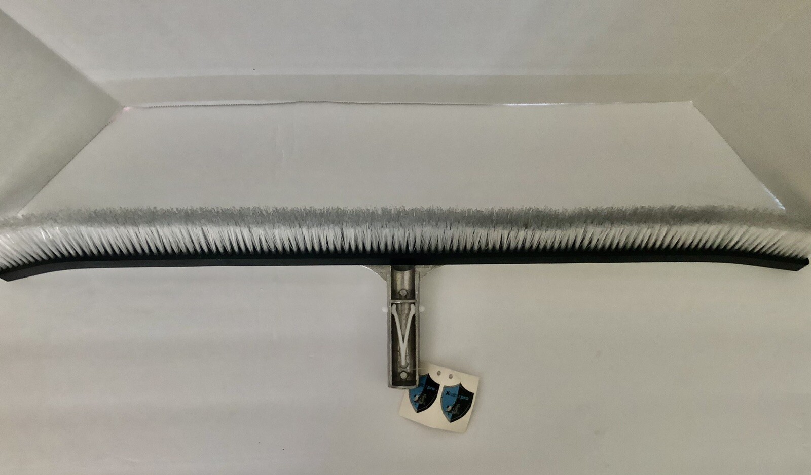 OREQ XCALIBUR PRO Commercial Quality POOL BRUSH 27&Prime; POLY BRISTLE – BR371