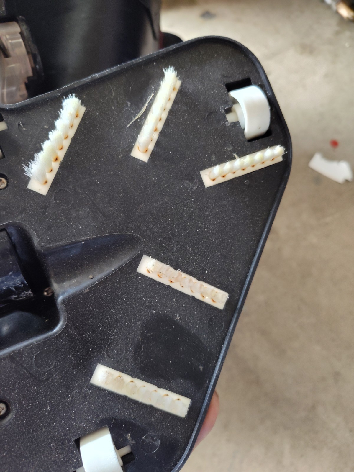 Volt Fx8 Li Pool Vacuum Untested, For Parts, Repair or Use. As Is In Pictures