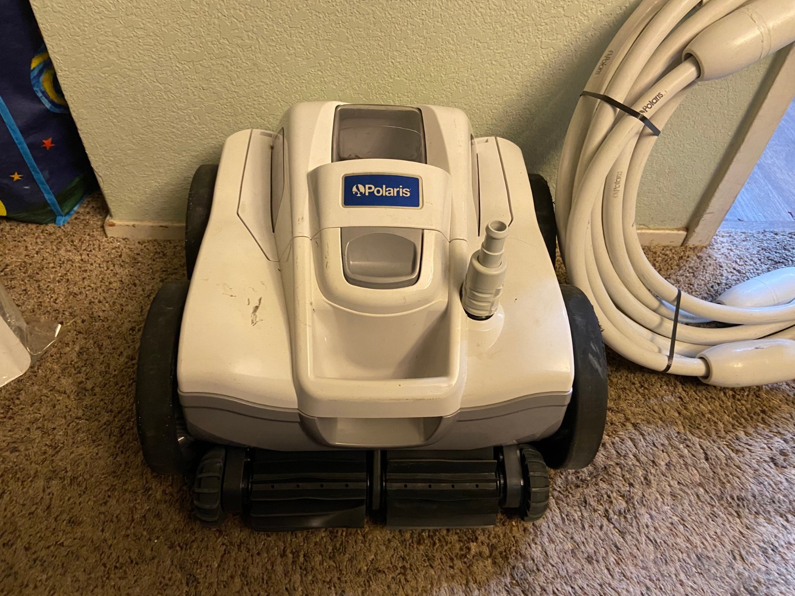 🍉 The Polaris Quattro P40 Pressure Side Pool Cleaner Vacuum (F40) powers on FL