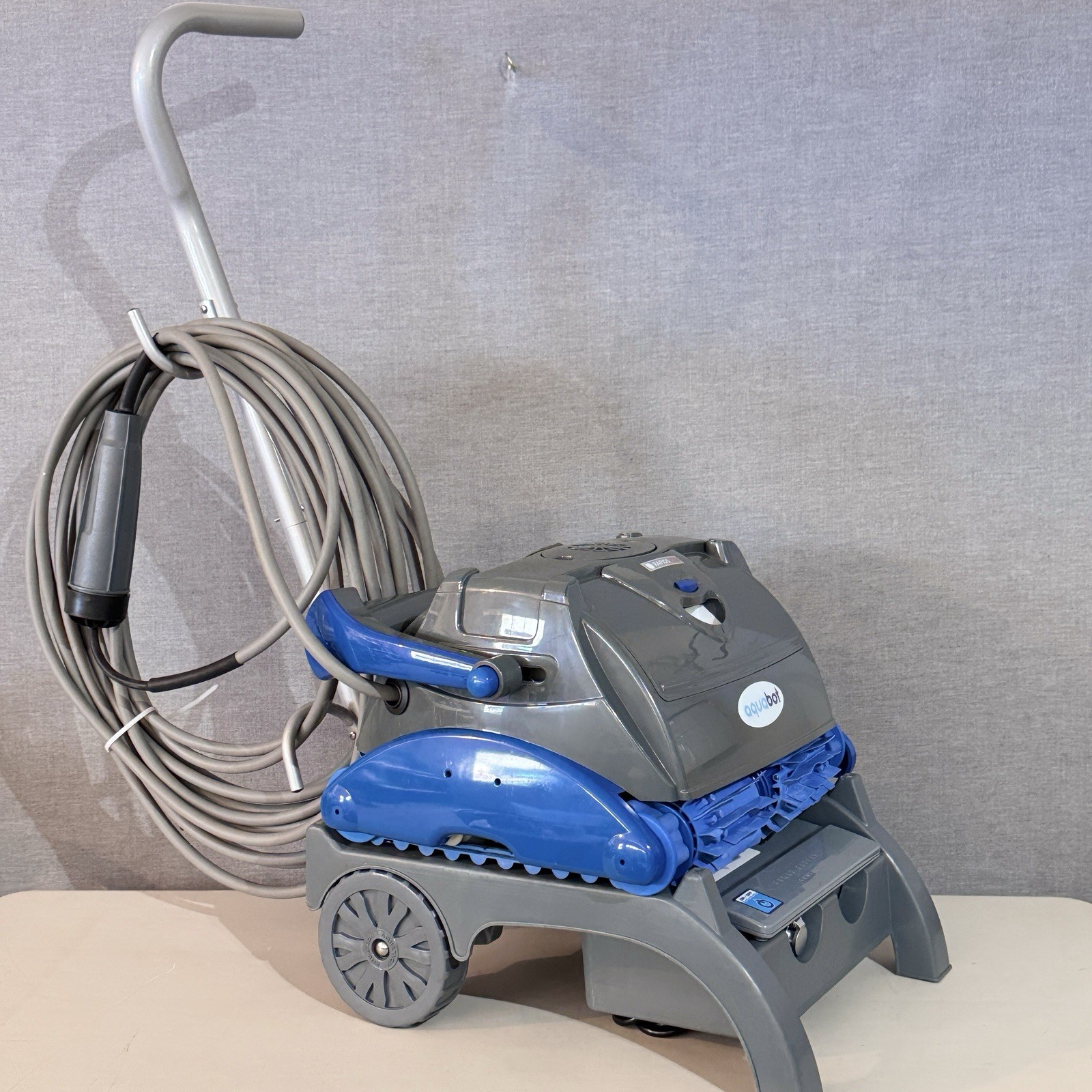 Aquabot Rapids 2500 Automatic Robotic Pool Cleaner In-Ground Tested Works