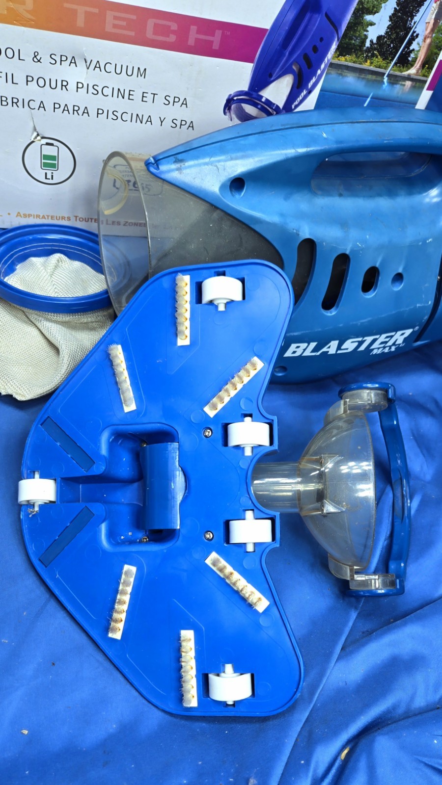 Water Tech Pool Blaster Max Li Cordless Pool Spa Vacuum 30000ML Debris Cleaner