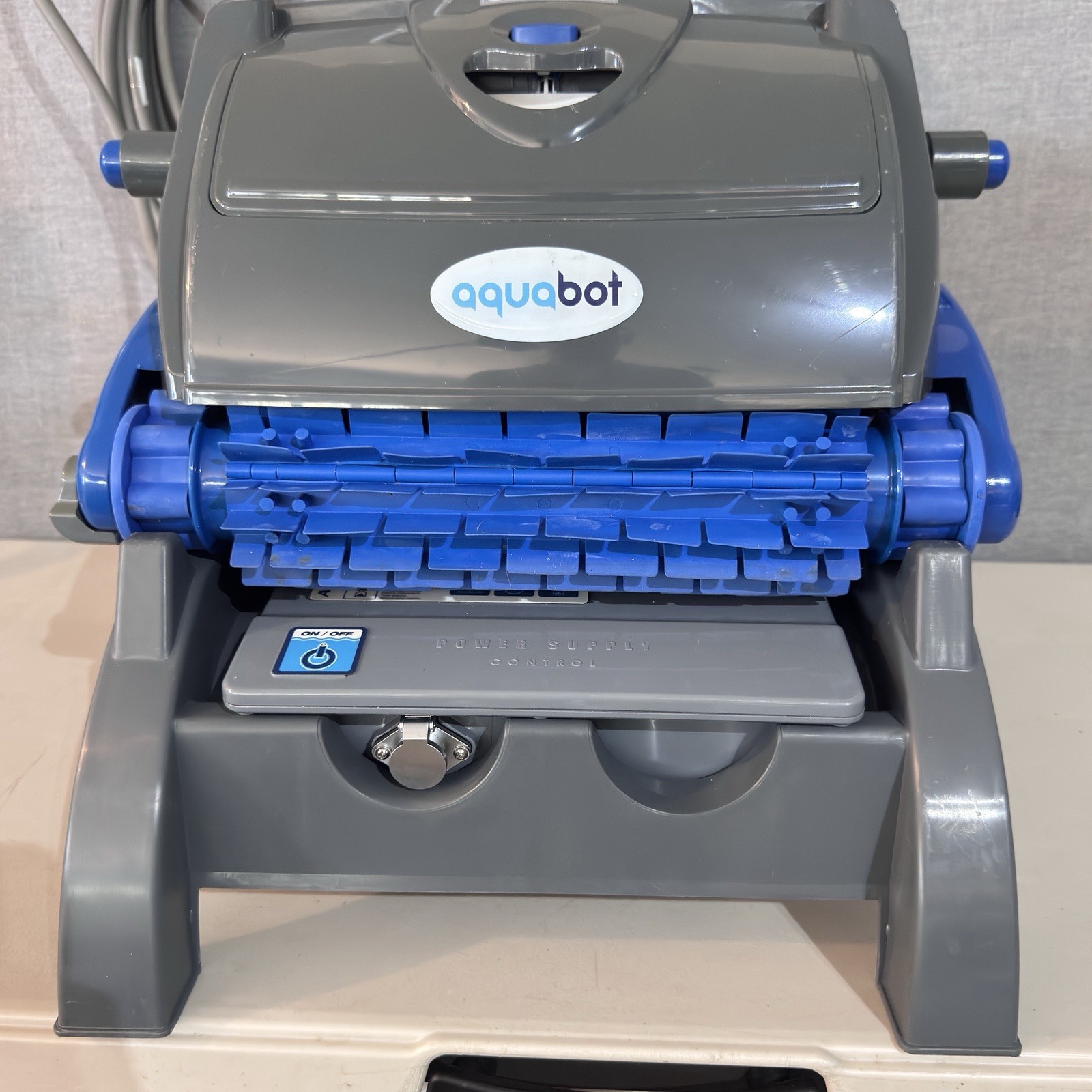 Aquabot Rapids 1500 Automatic Robotic Pool Cleaner w/ Caddy & Swivel Cable