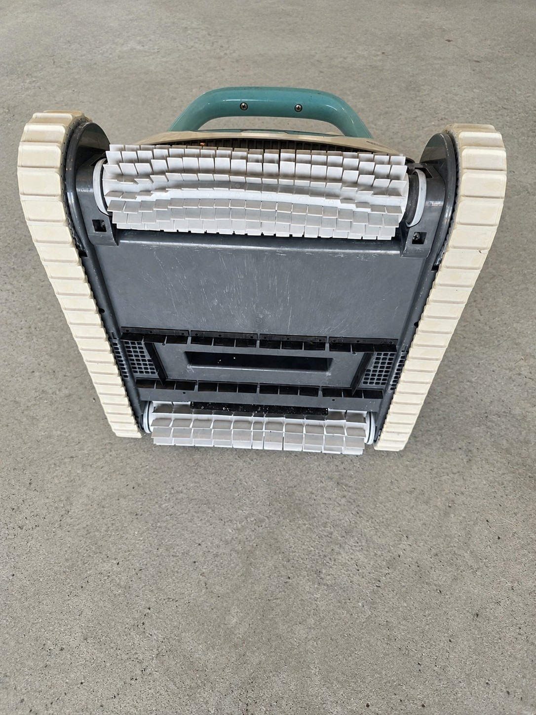 Maytronics Dolphin Active 20 Pool Cleaner Shell Parts Only