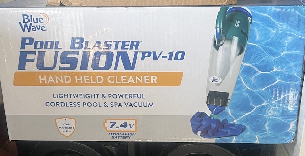 Blue Wave Pool Blaster Fusion PV-10 Hand Held Lithium Cleaner NE9872 – Blue