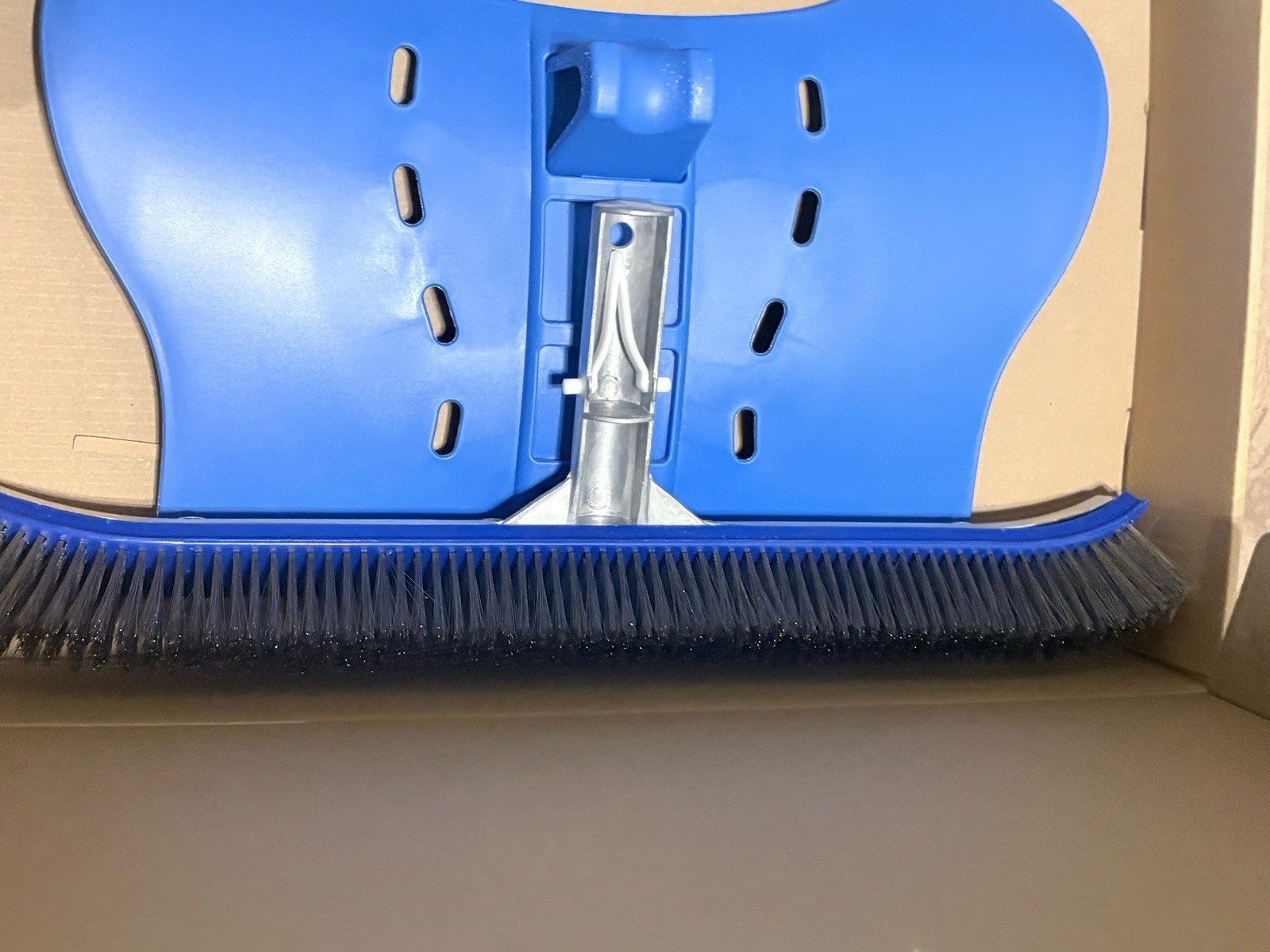 Pool Brush with Brush Tail for Cleaning Pool Walls Using Water Pressure
