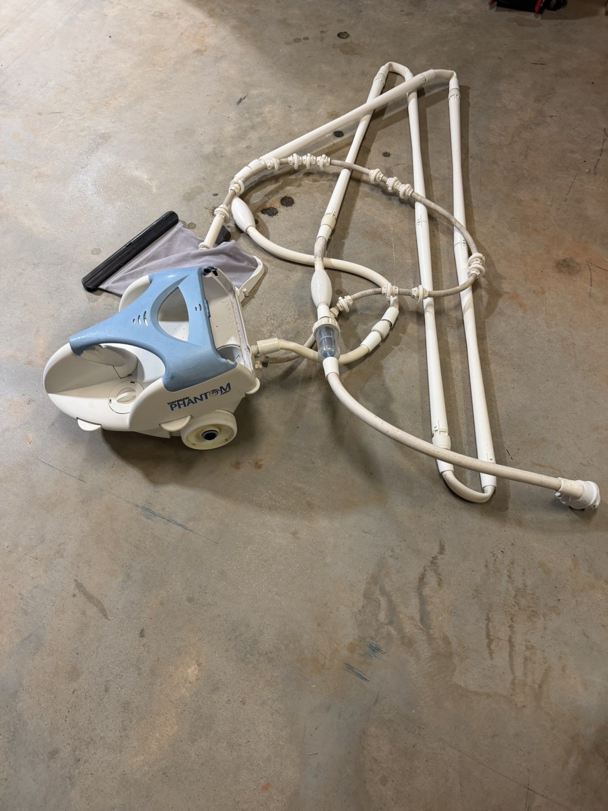 Hayward Phantom 6000 Pressure Pool Cleaner with Hose & Debris Bag