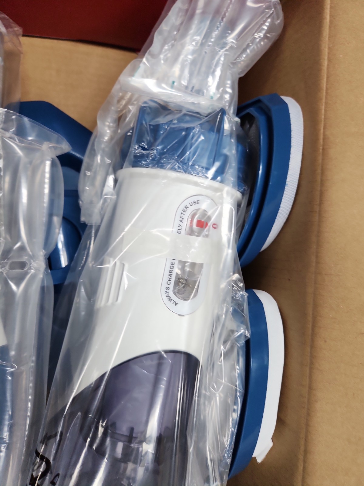 NEW Enhulk Rechargeable Handheld Cordless Pool Vacuum – PC10PRO – Blue