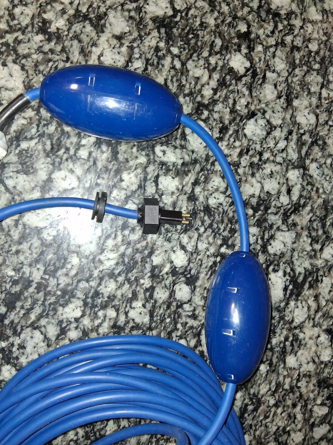 60ft Blue Cable Compatible w/ Dolphin PoolRobot 2 Big Floats & Swivel 2 Pin plug