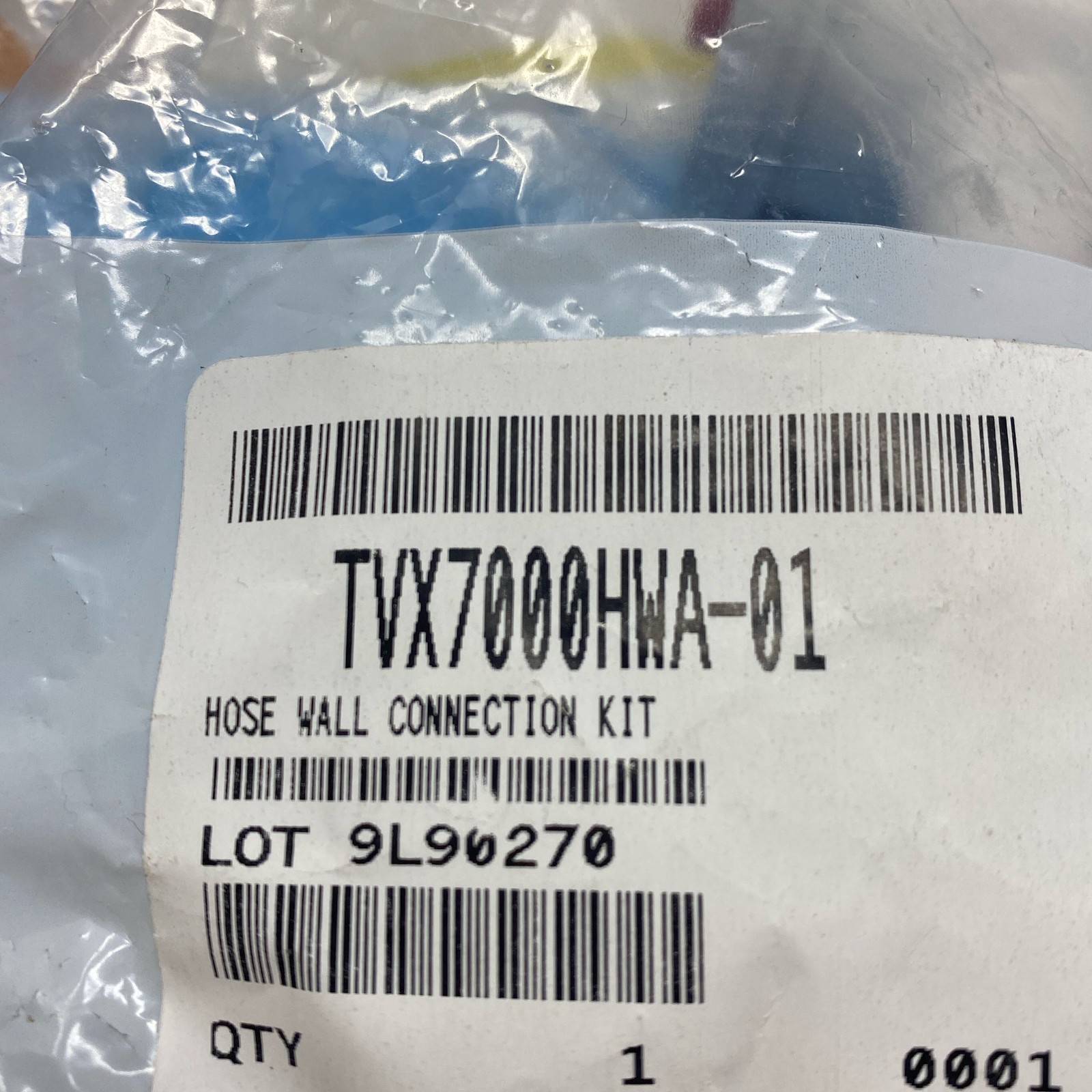 Hayward TriVac 500/700 Hose Wall Connection Kit TVX7000HWA-01 White/Gray