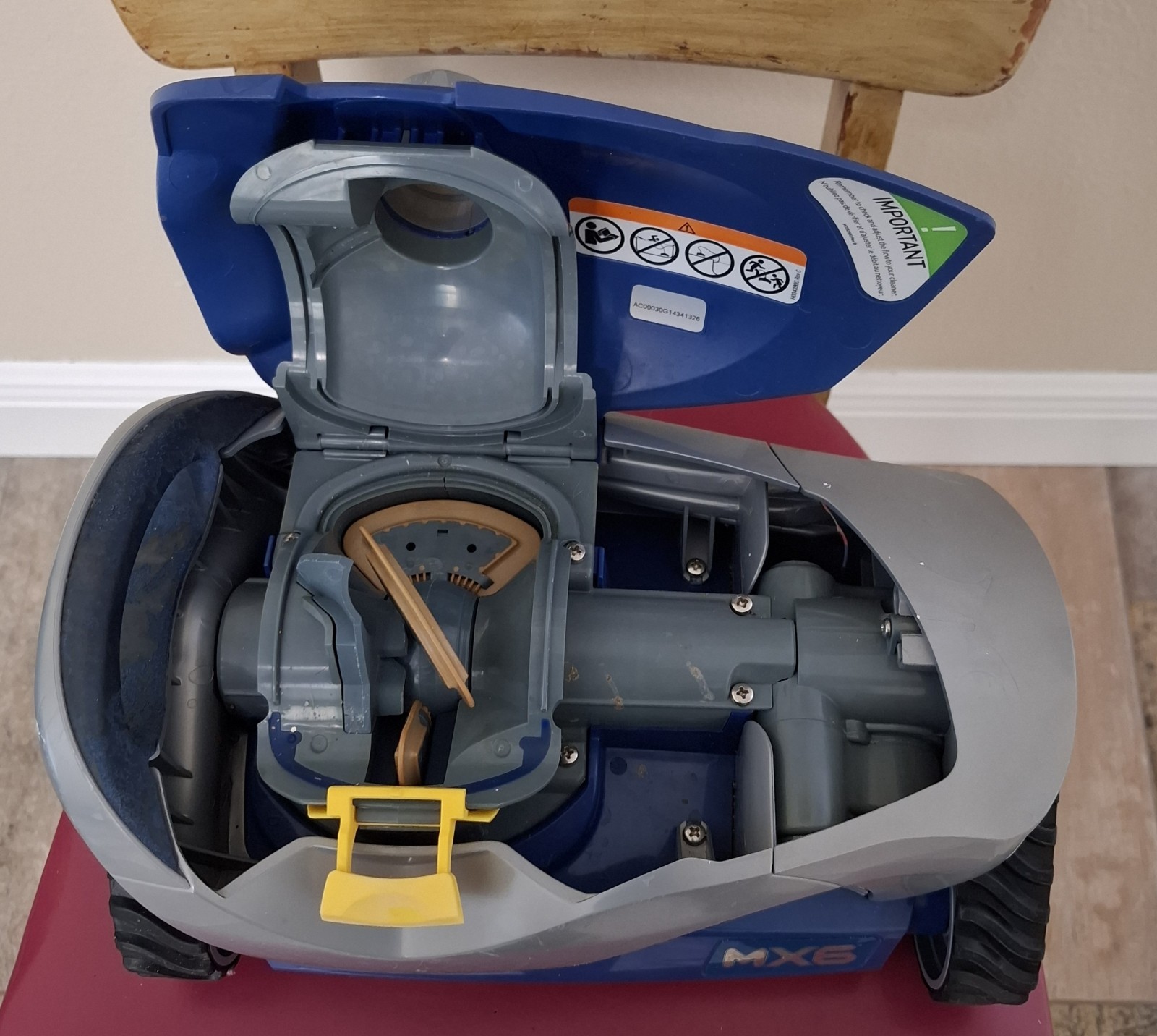 Zodiac MX6 Automatic Suction-Side Pool Cleaner Vacuum (Blue/Gray)