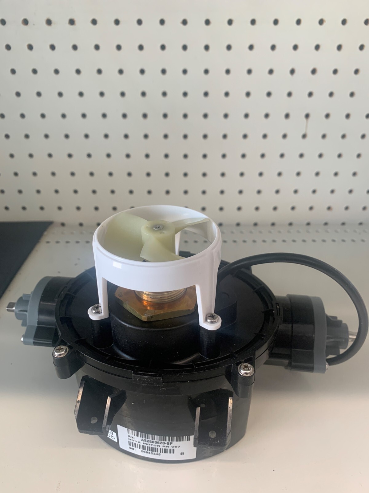 BWT MOTOR UNIT P/N: AS2503620-SP ADVANCED / COSMY 150 / 200/ 250 POOL CLEANERS