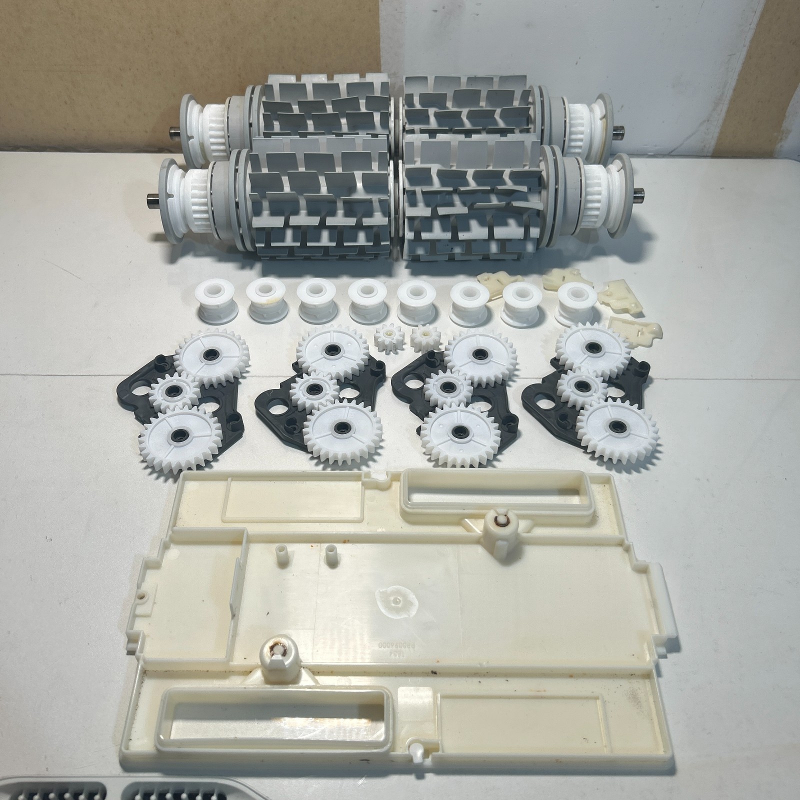 Aquabot Elite Pro Automatic Pool Cleaner Parts Lot Rollers Gears