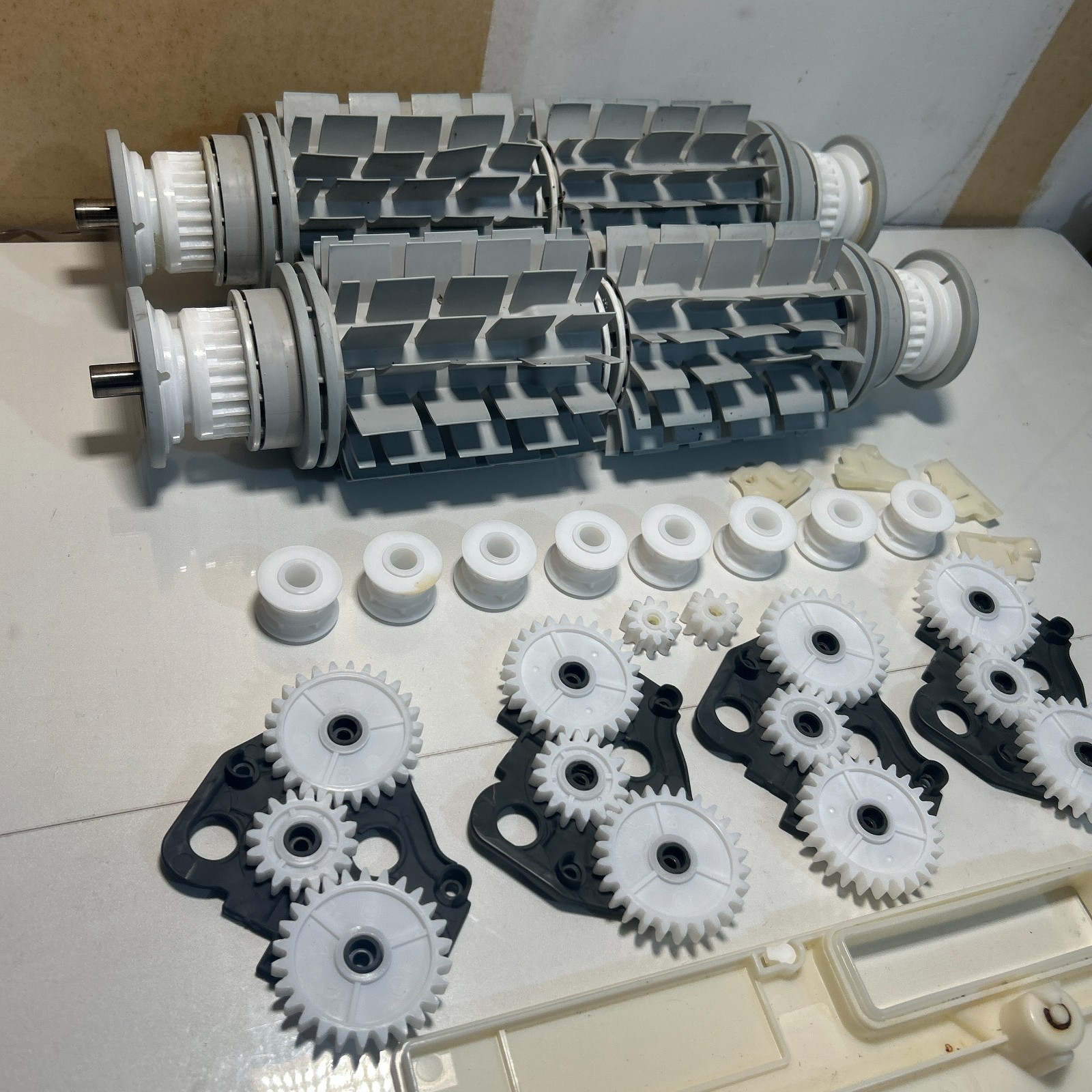 Aquabot Elite Pro Automatic Pool Cleaner Parts Lot Rollers Gears