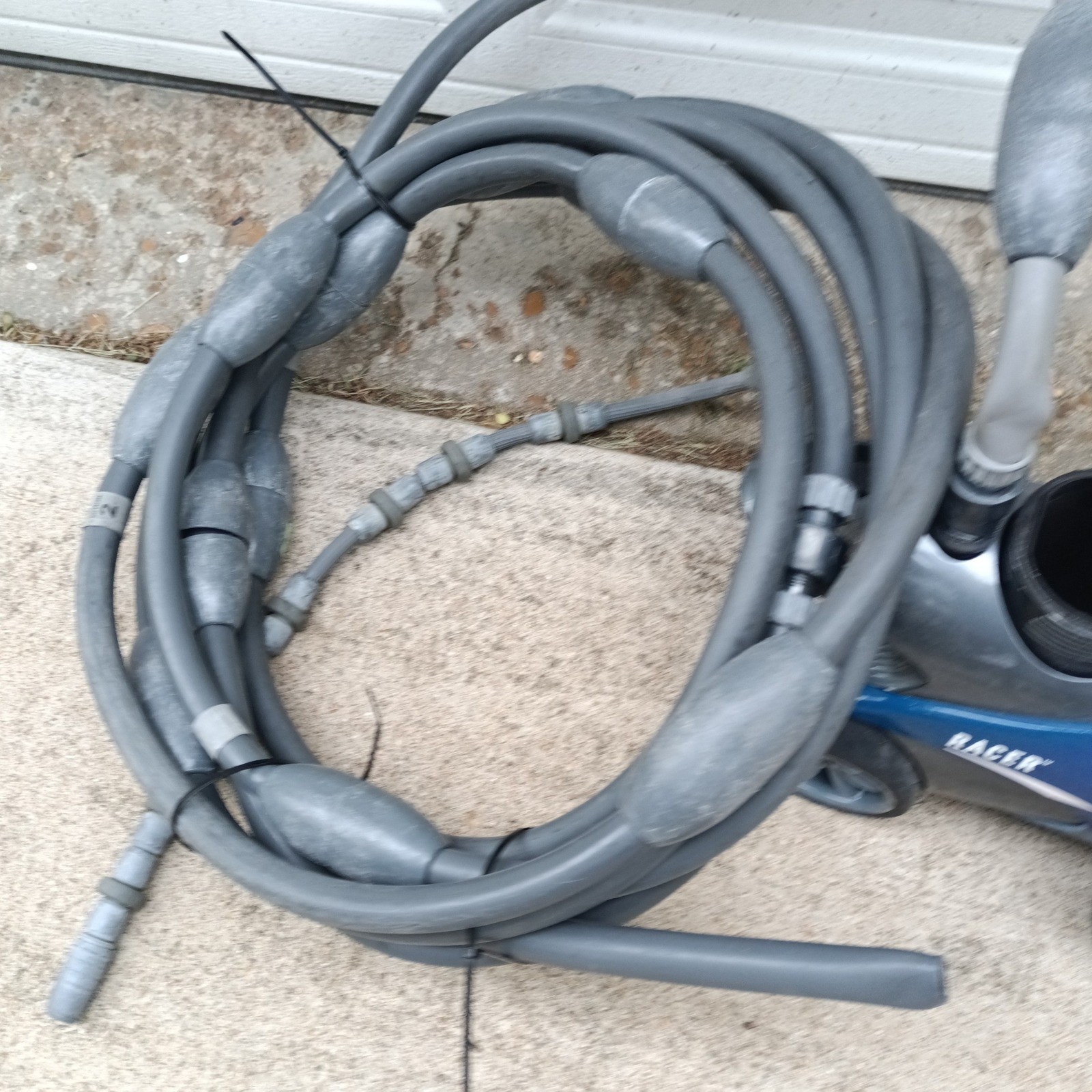 Pentair Racer Inground Pool Cleaner 360228 Head Parts Only with Hose UNTESTED