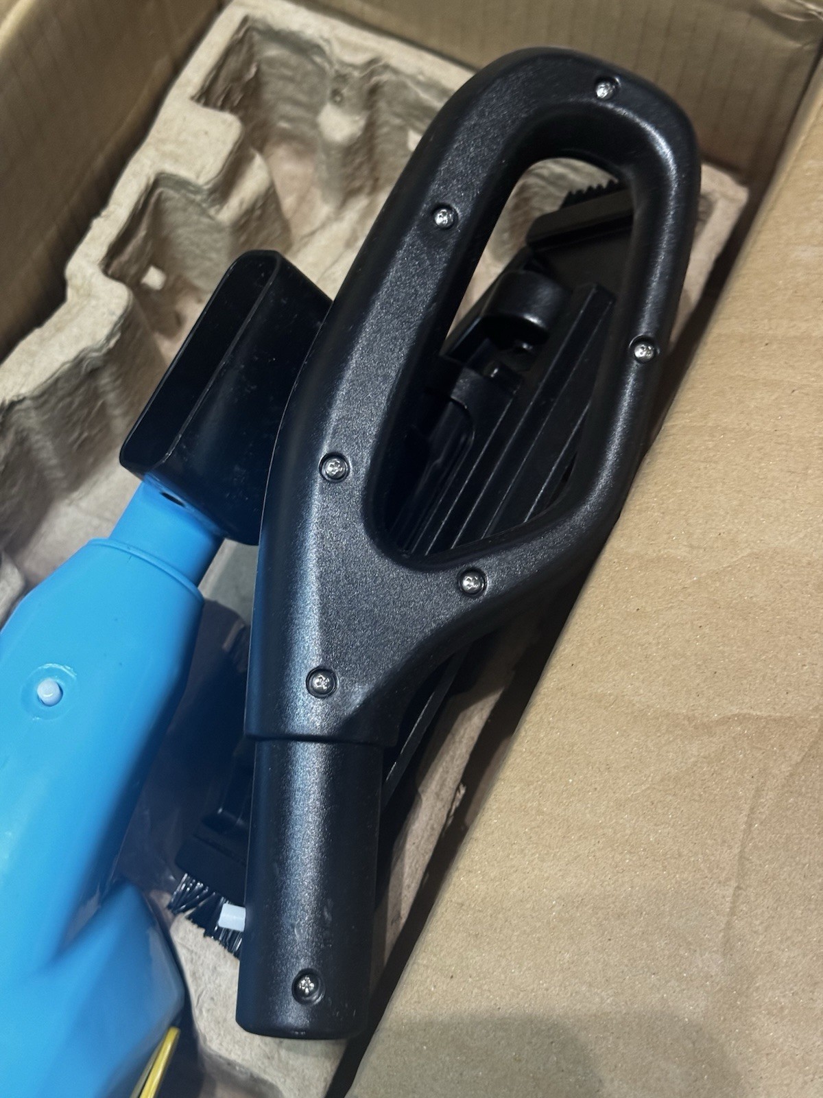 Cordless Pool Vacuum Cleaner for above Ground Pool & in Ground Rechargeable READ