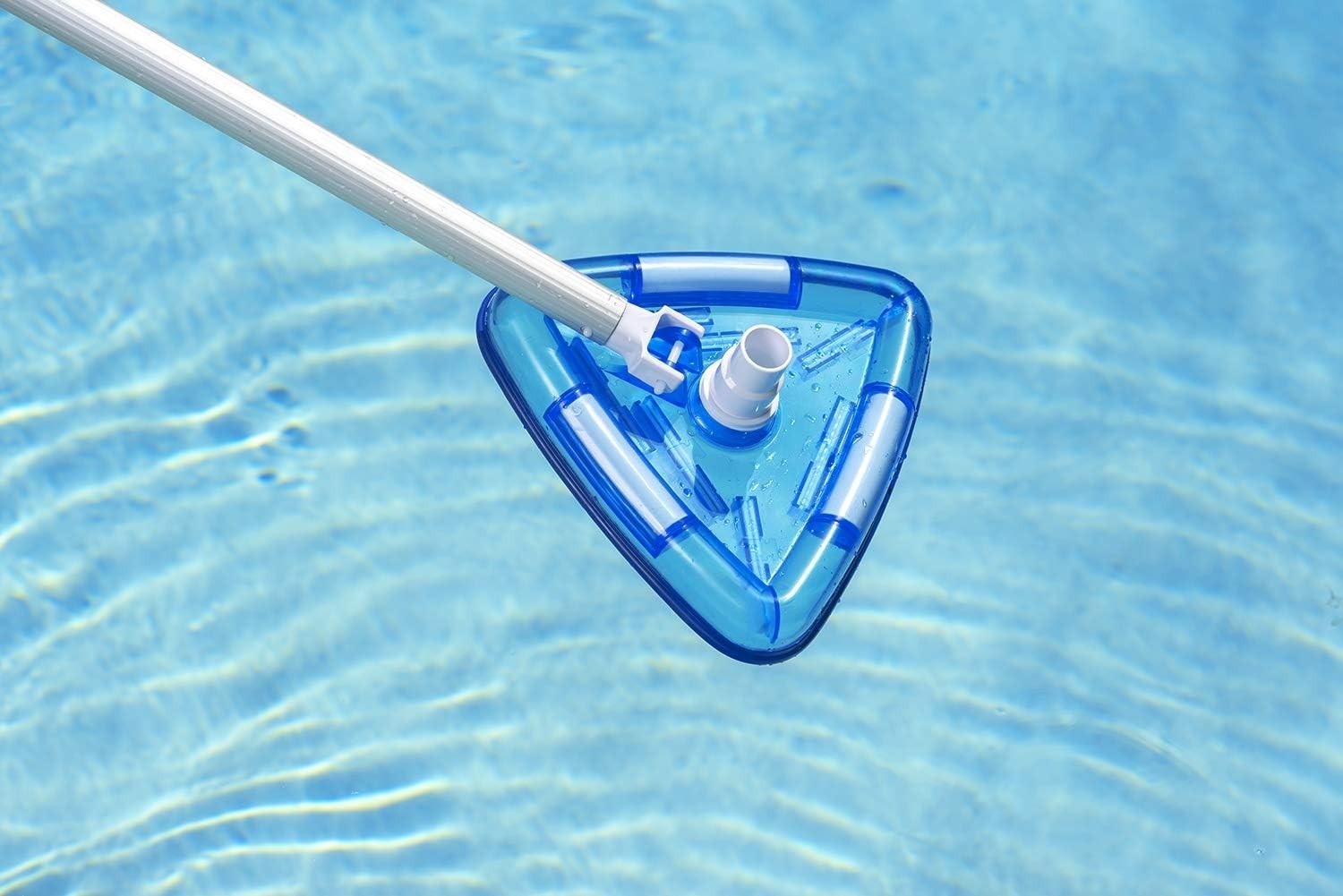 Water-Resistant Triangle Pool Vacuum for Easy Removal of Debris – 11 Inch Width