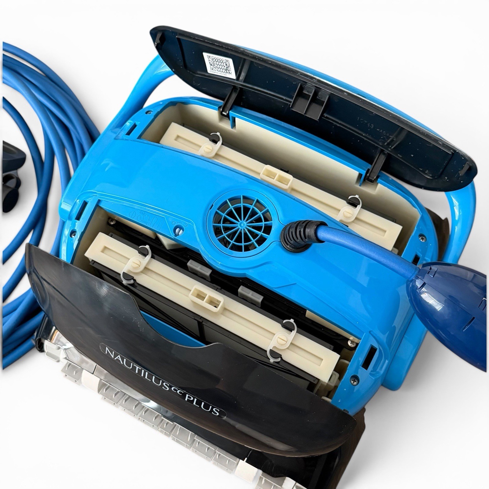 Dolphin Nautilus CC Plus Robotic Pool Cleaner Wifi
