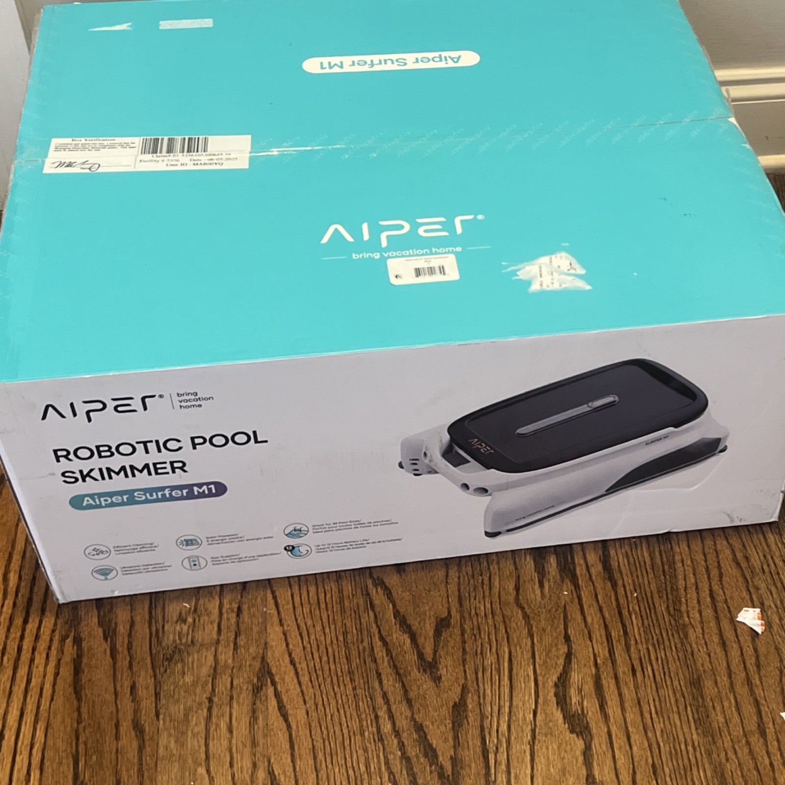Aiper Surfer M1 Robotic Pool Skimmer Solar Powered Ultrasonic App Supported