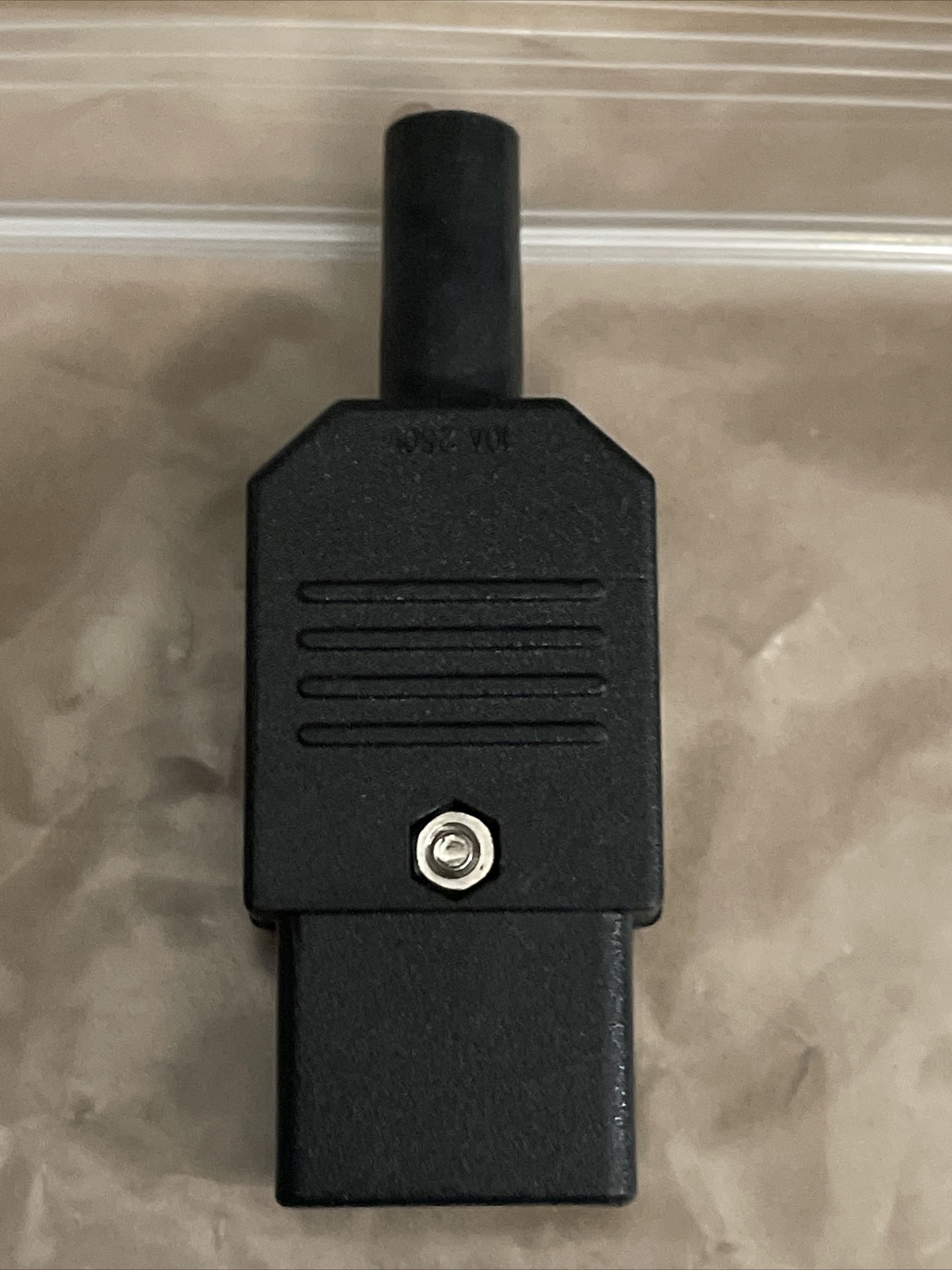 AQUA PRODUCTS PLUG 3-PIN FEMALE REPLACEMENT FOR AQUABOT P/N: 1601