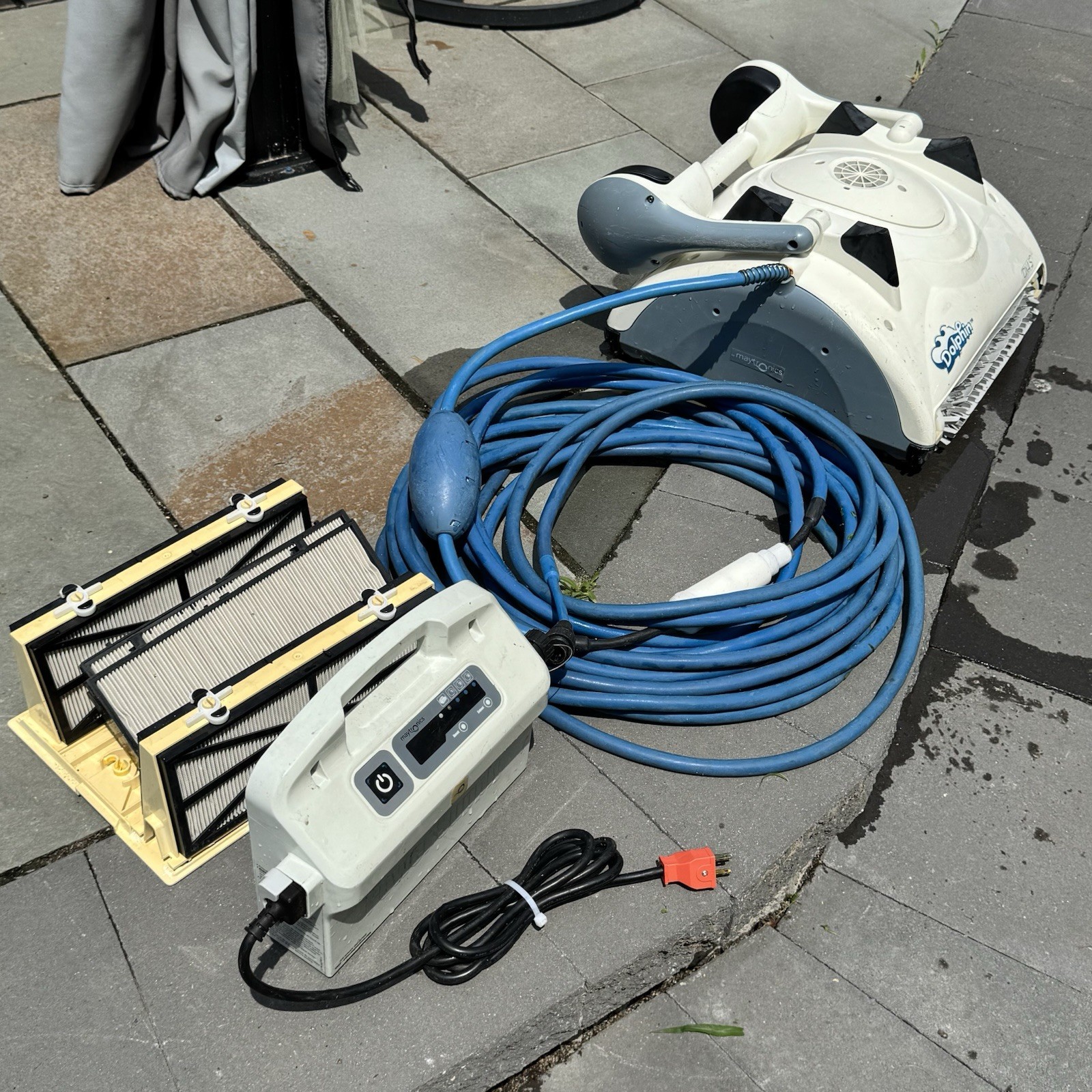 Maytronics Dolphin DX4 Pool Cleaner Robot Kit Hose Cable Extra Filters – Works*