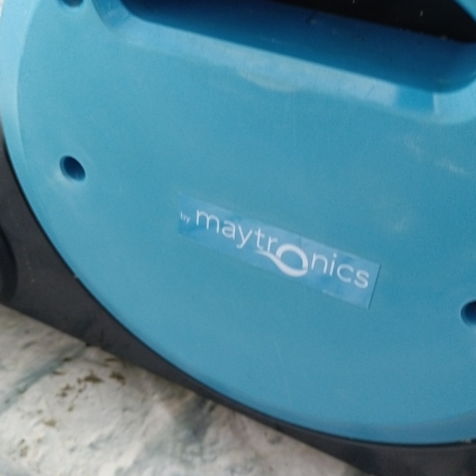 Dolphin Nautilus CC Plus Maytronics Robotic Pool Cleaner Untested