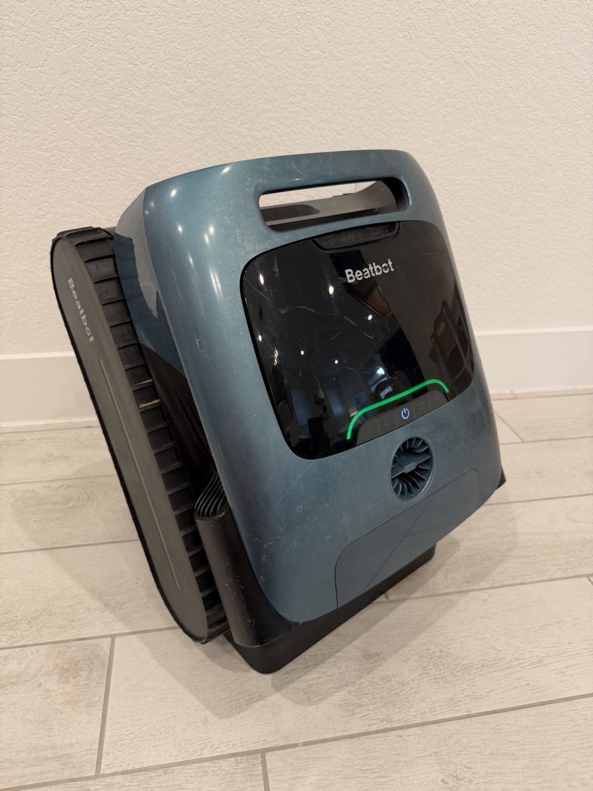 BEATBOT AQUASENSE PRO Robotic Pool Cleaner (UD2119861) w/ Charging Dock – Tested