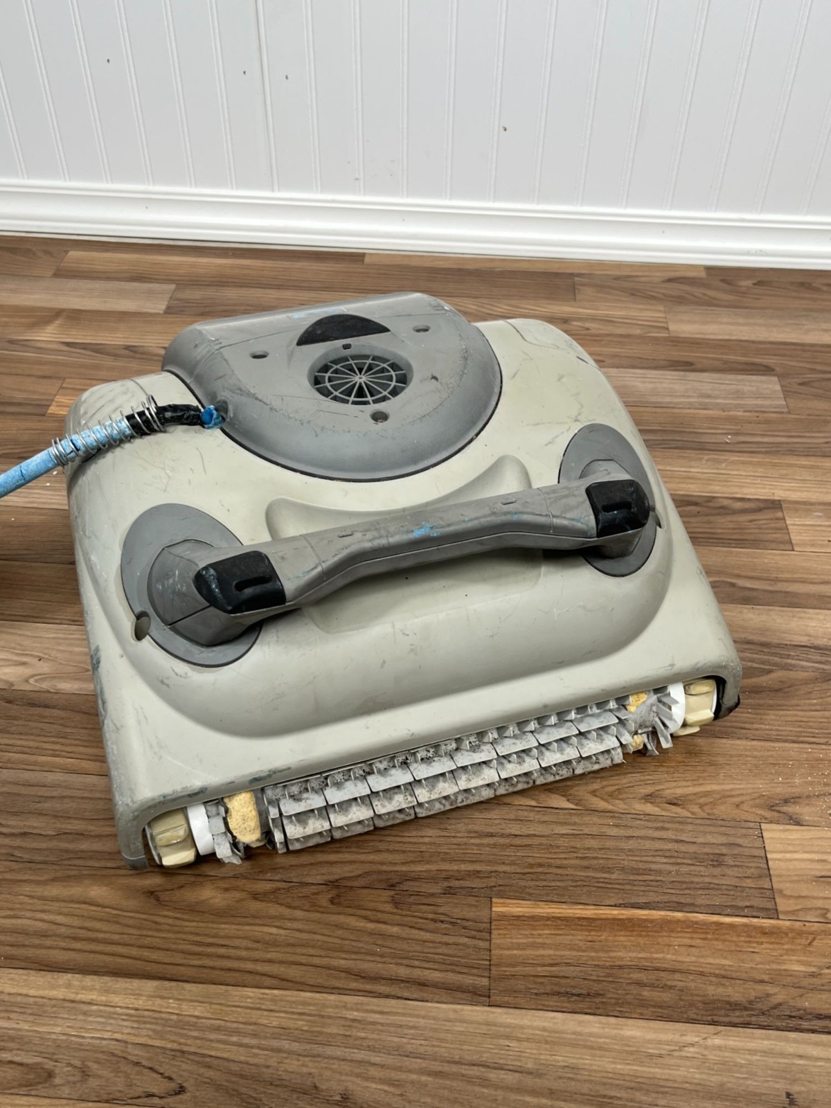 Maytronics Dolphin Proteus DX3 Pool Vacuum Only READ DESC