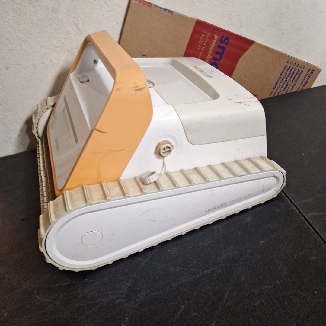 Pool Cleaner Robot – SMOROBOT Tank X11, Cordless, No Charger Included Unit Only