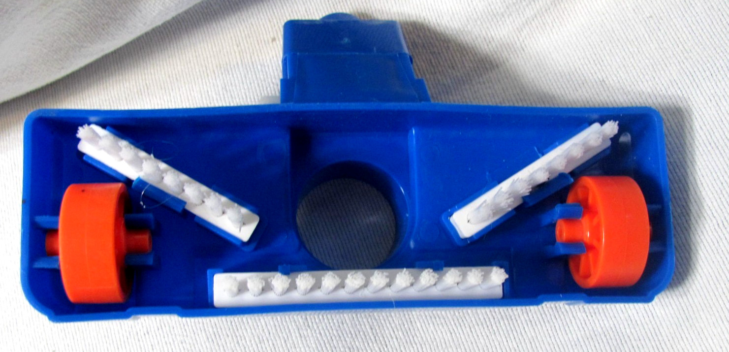 Hakaklpool Pool & Spa Vacuum Head for Small Above Ground Swimming Pool