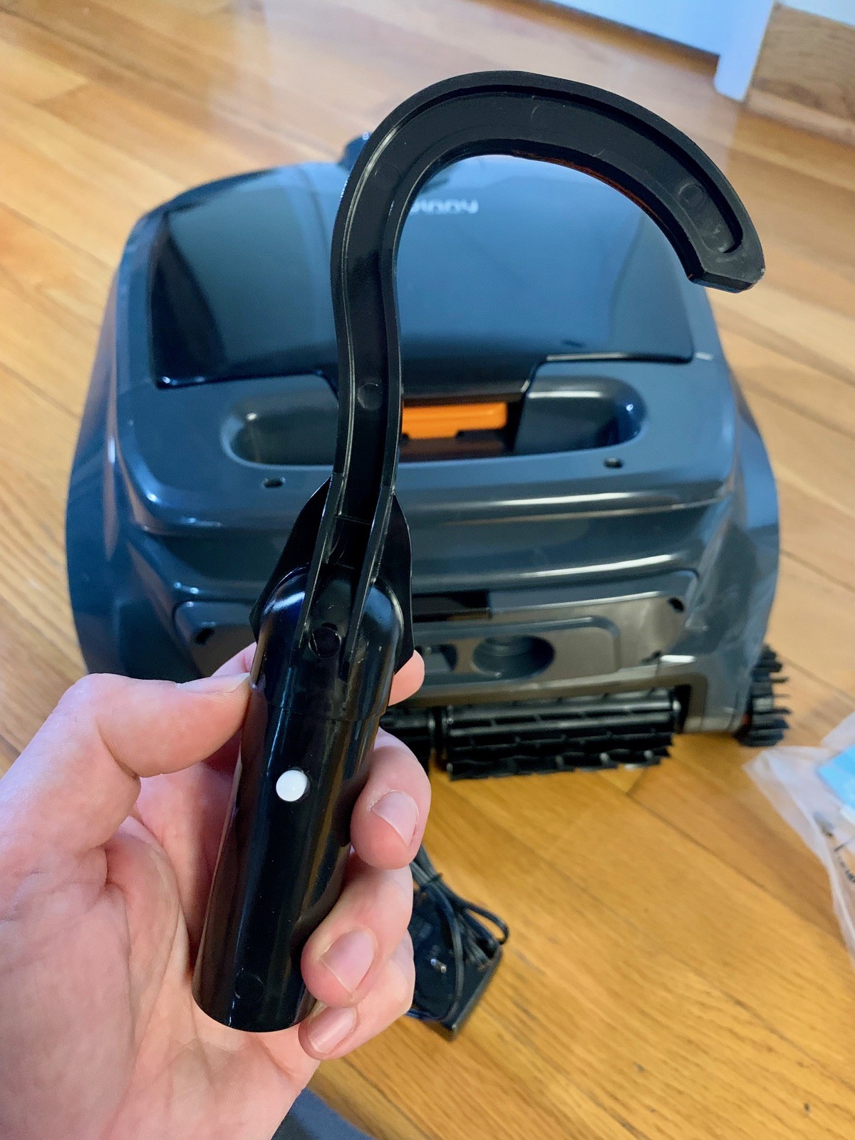 Winny B1 Cordless Robotic Smart Pool Cleaner, App Control, 100 min Runtime!