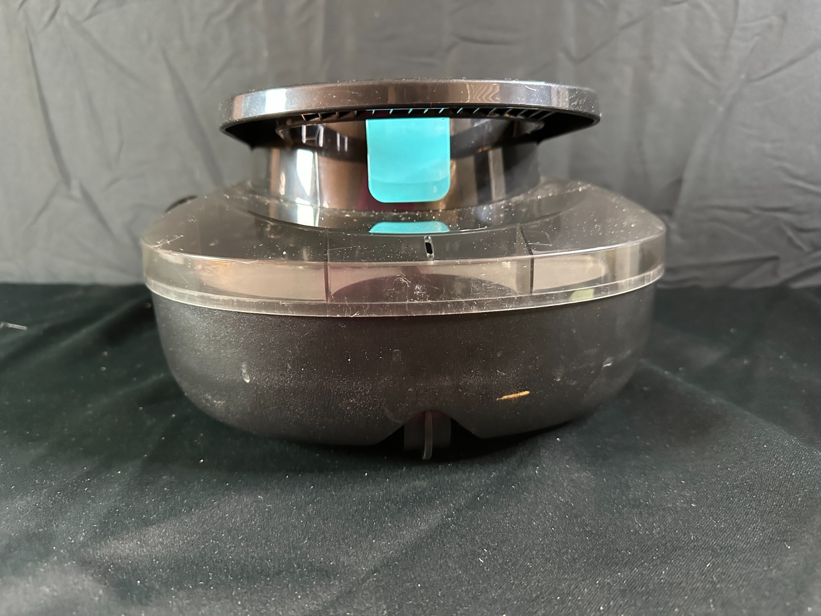 Talosbo Pleco S1 Dark Gray 2600mAh Battery Powered Cordless Robotic Pool Cleaner